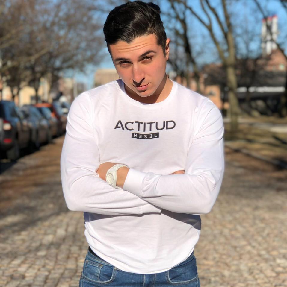 Esteban Andrade, CEO and Founder of Hesel Media who helps real estate investors get motivated seller leads