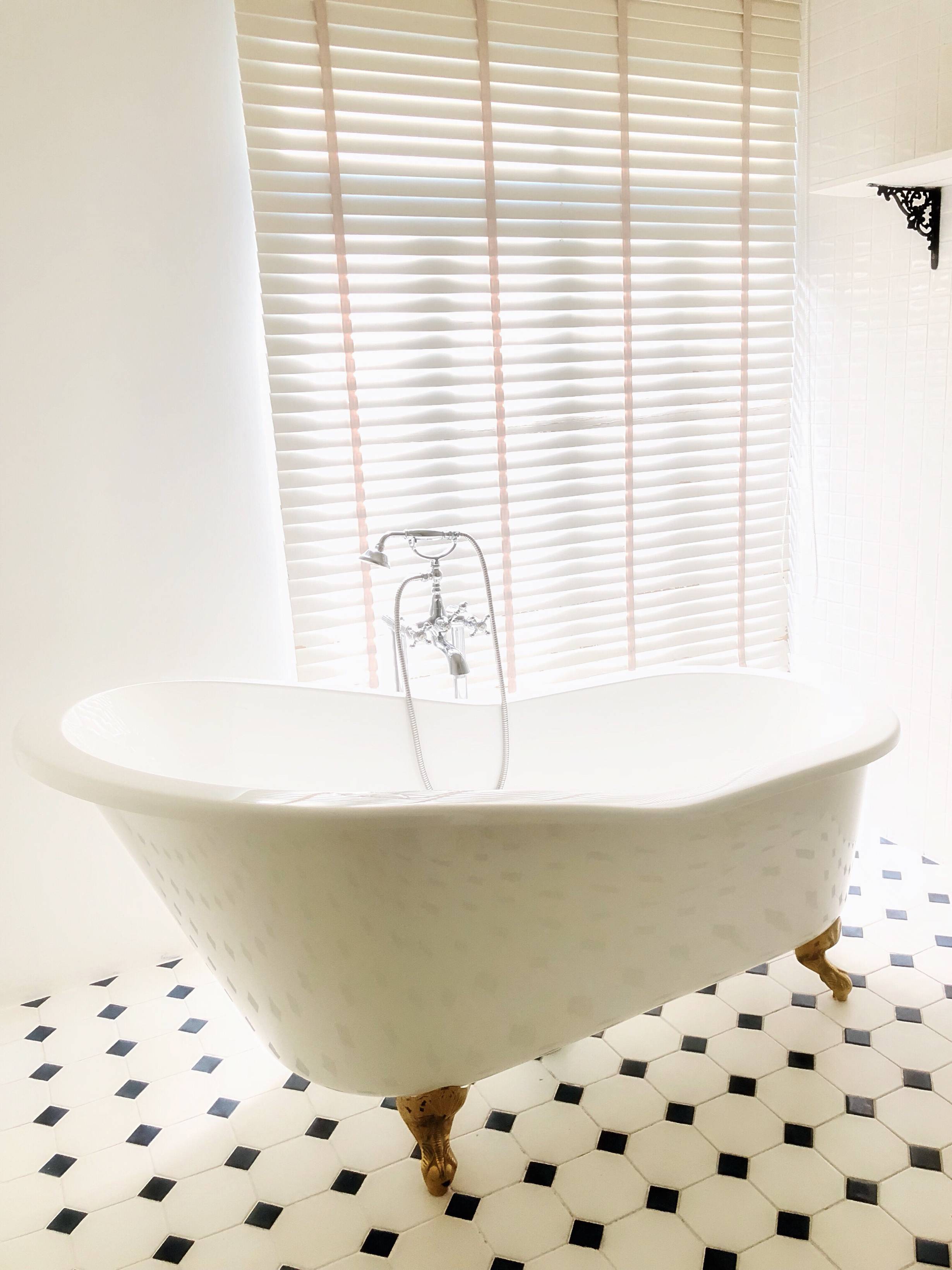 bathtub reglazing Danbury CT