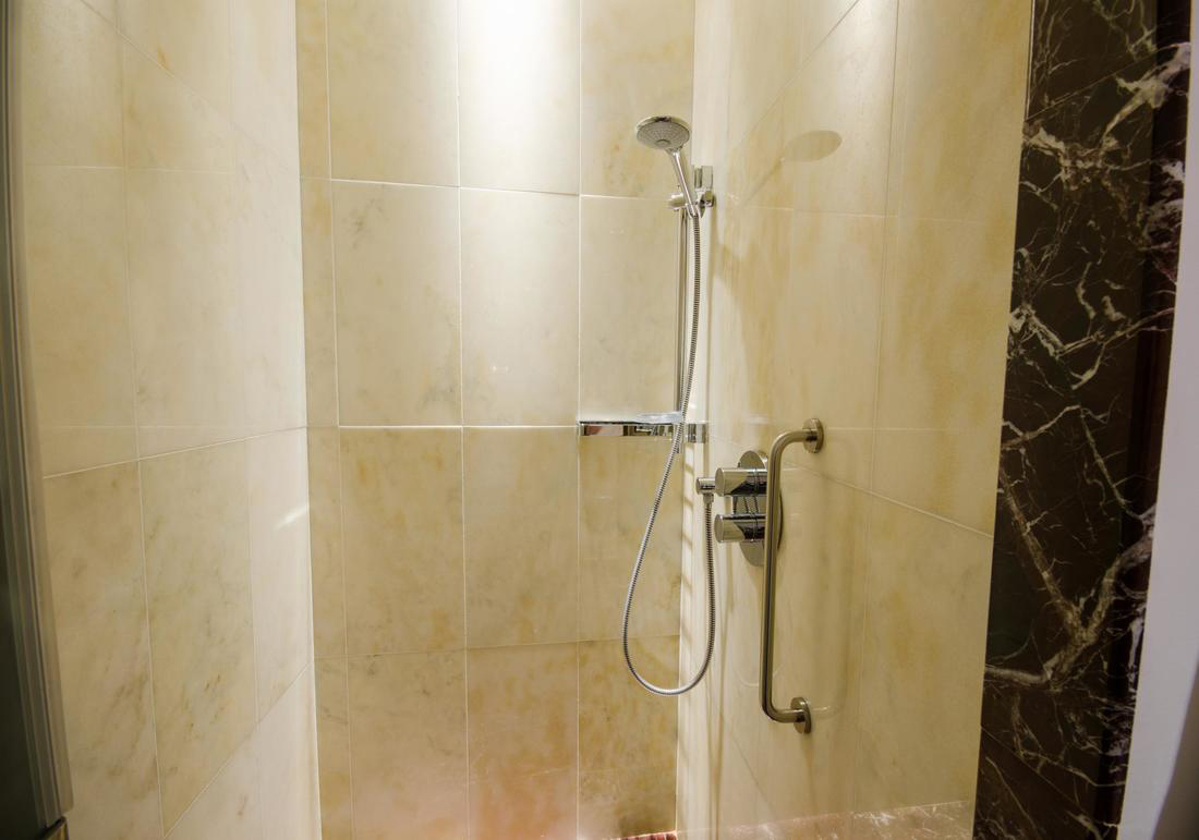 shower tile refinishing St. Charles IL